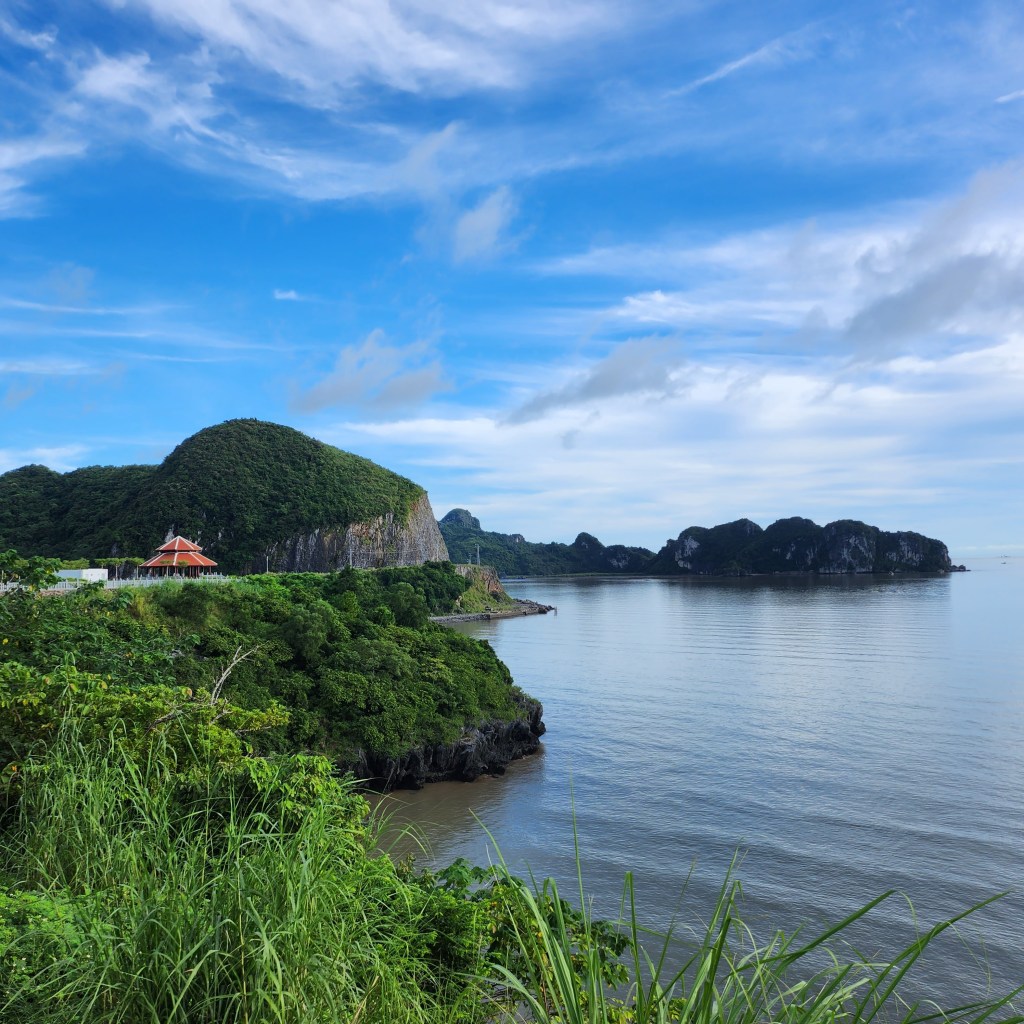 Cat Ba Coast